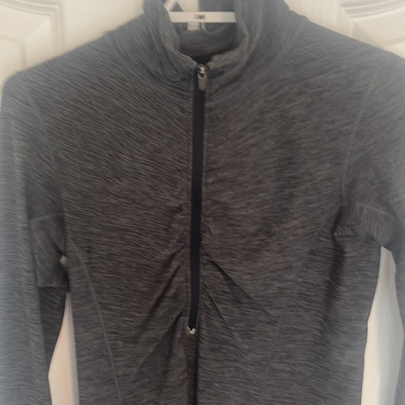 New Balance Grey XS B-Dry light weight pull over athletic sweater - Picture 3 of 7